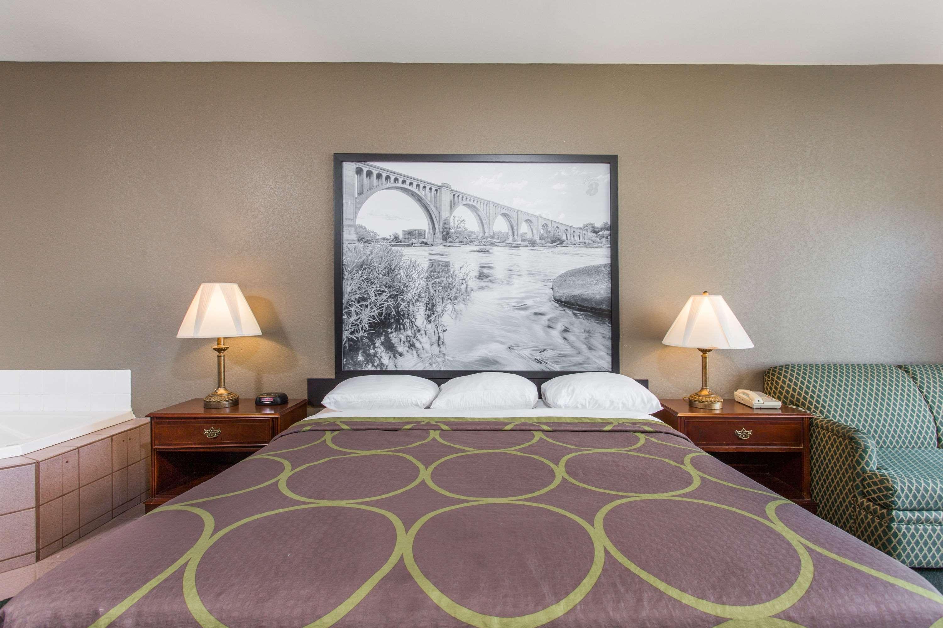 Motel Super 8 By Wyndham Petersburg