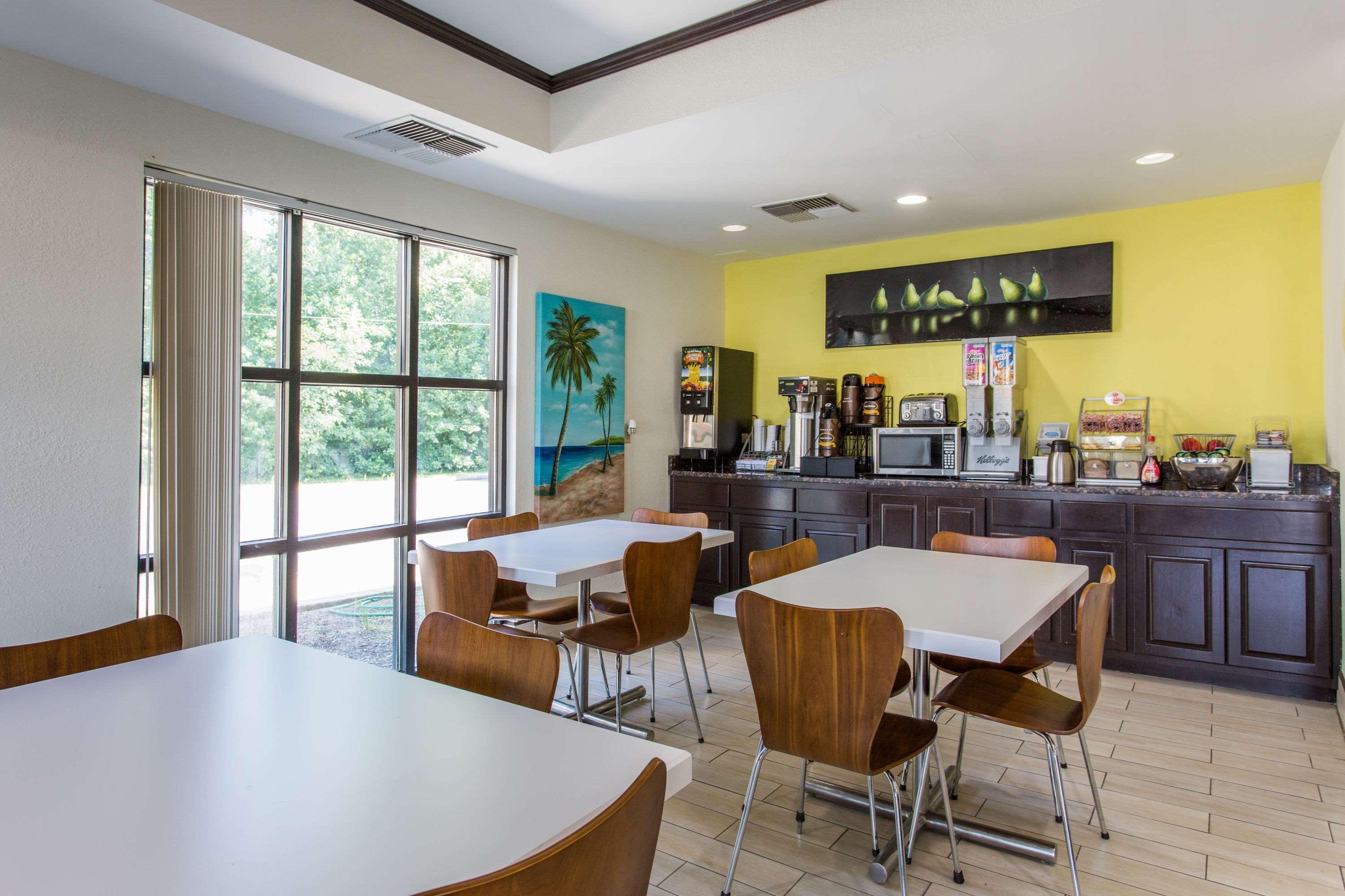 Motel Super 8 By Wyndham